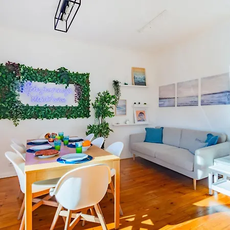 אכסניה Guest 1 Boutique House *