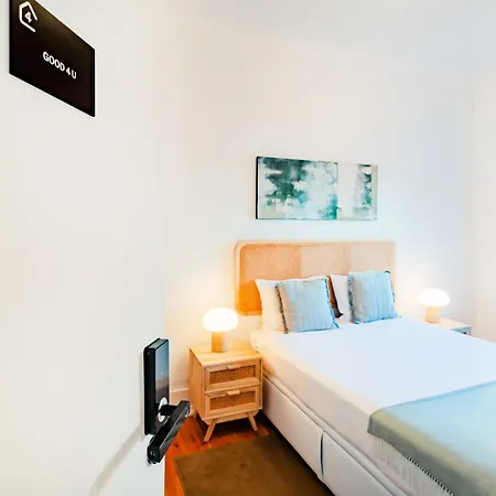 Guest 1 Boutique House אכסניה *