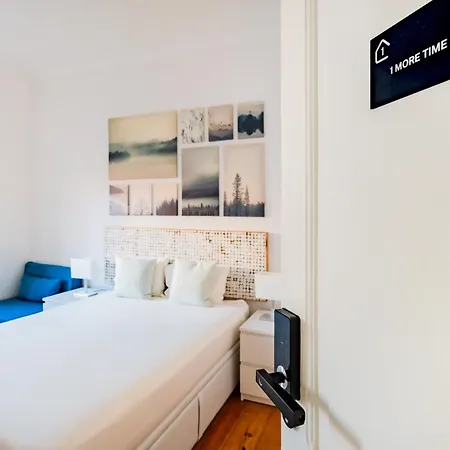 אכסניה Guest 1 Boutique House