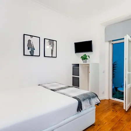 Guest 1 Boutique House אכסניה *